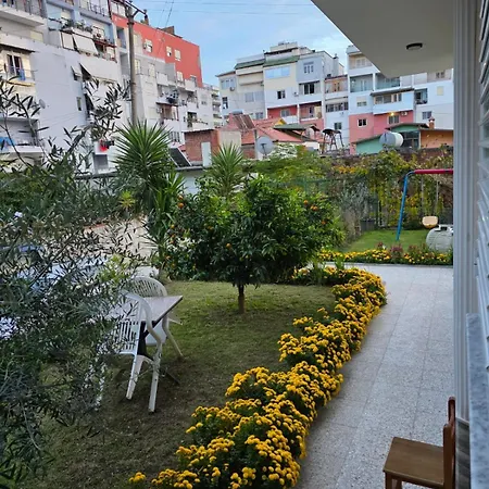 Oasis דירה טיראנה